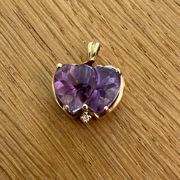 Amethyst Double Heart Pendant 14K with small diamond 💟 - Picture 4 of 8